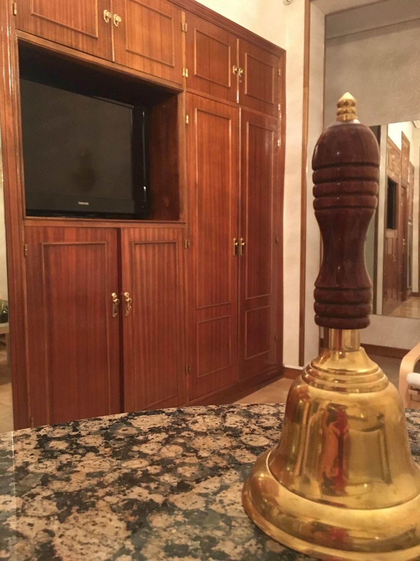 Hostal Rias Bajas Madrid Eksteriør bilde