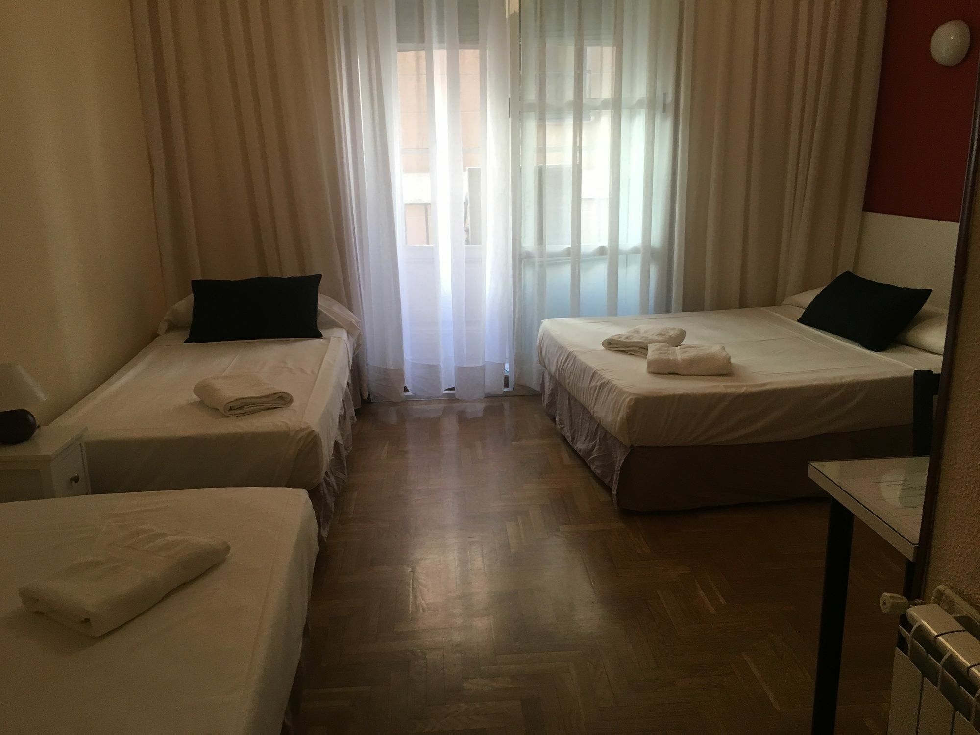 Hostal Rias Bajas Madrid Eksteriør bilde