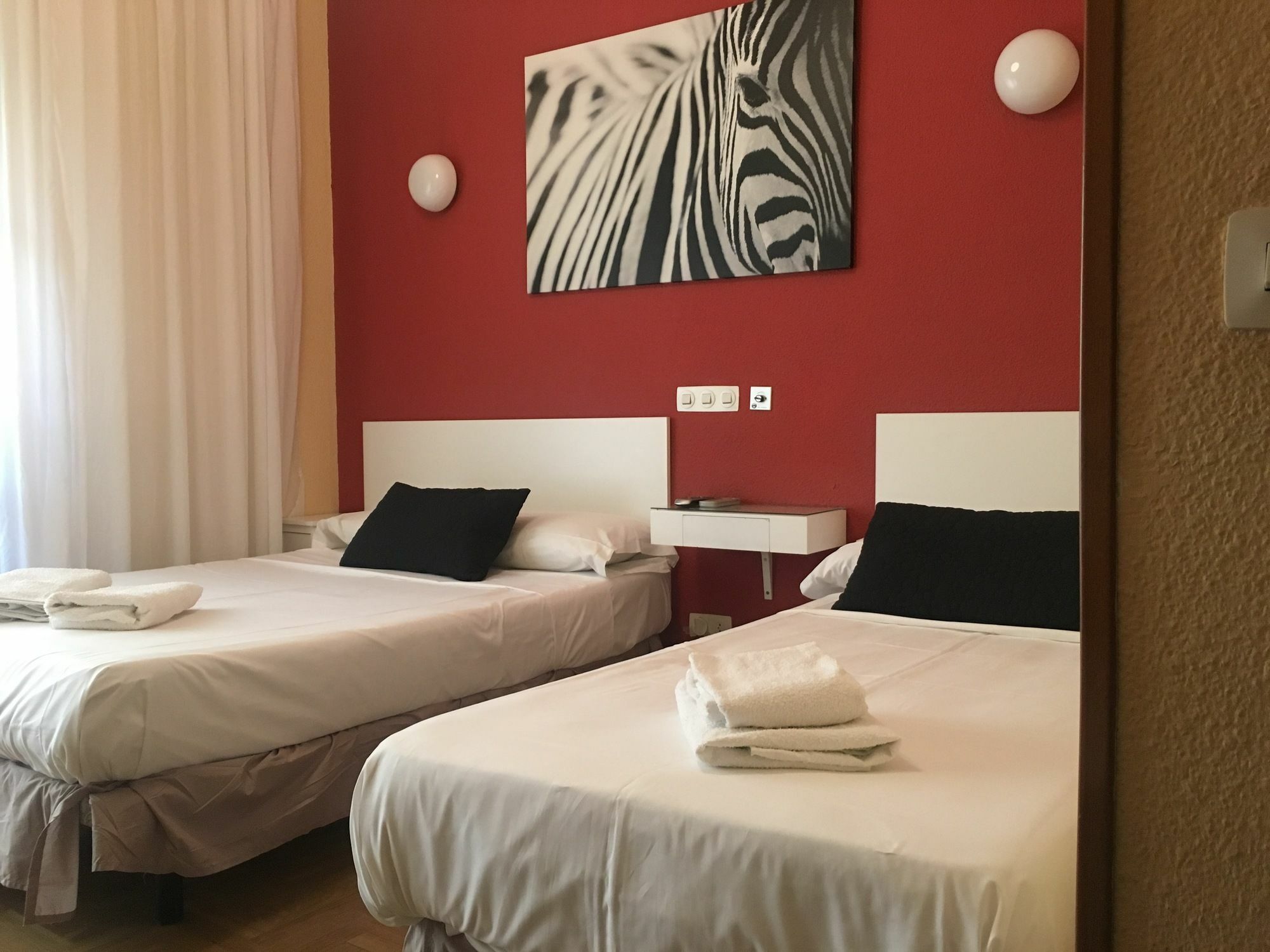 Hostal Rias Bajas Madrid Eksteriør bilde